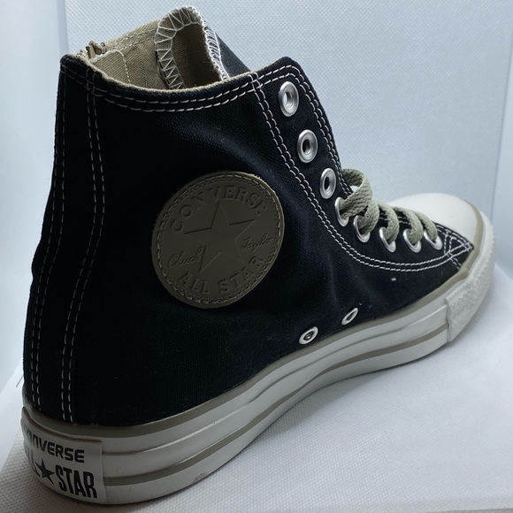 Converse - Picture 1 of 3